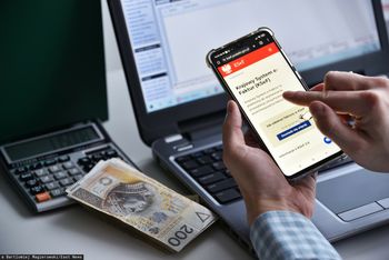 Księgowi zasypani fakturami. "Większa dawka chaosu po 1 kwietnia"