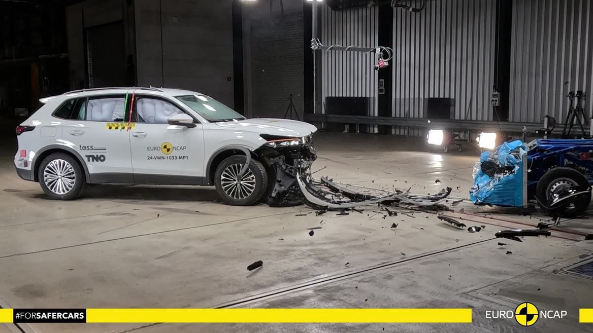 Volkswagen Tiguan in a crash test