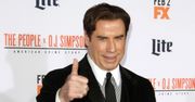 John Travolta przywozi do hotelu własne prześcieradła! Masują go tylko mężczyźni...