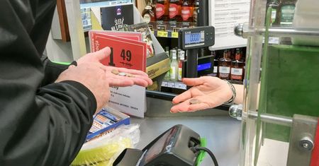 Nocna prohibicja w Warszawie? "Mieszkańcy dziękują i są zadowoleni"