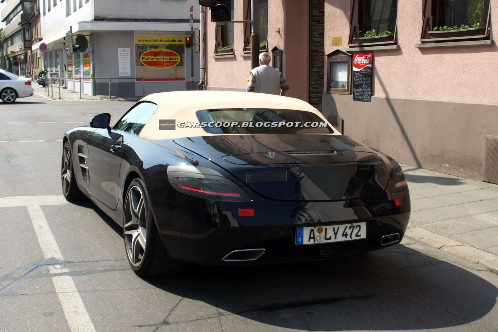 Mercedes SLS AMG Roadster 2012