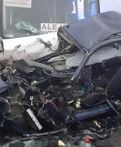 Małopolska. W wypadku z udziałem busa zostało rannych 15 osób. Są ofiary śmiertelne