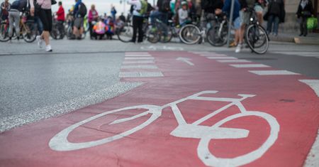 Nowe prawo będzie skomplikowane. Ścieżki rowerowe dla hulajnóg, ale nie dla dzieci