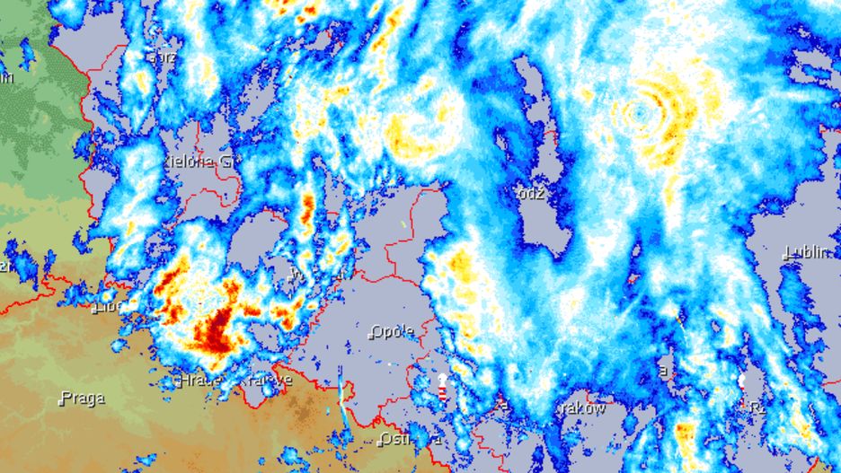Intensywne opady deszczu w okolicach Świebodzic w środę wieczore