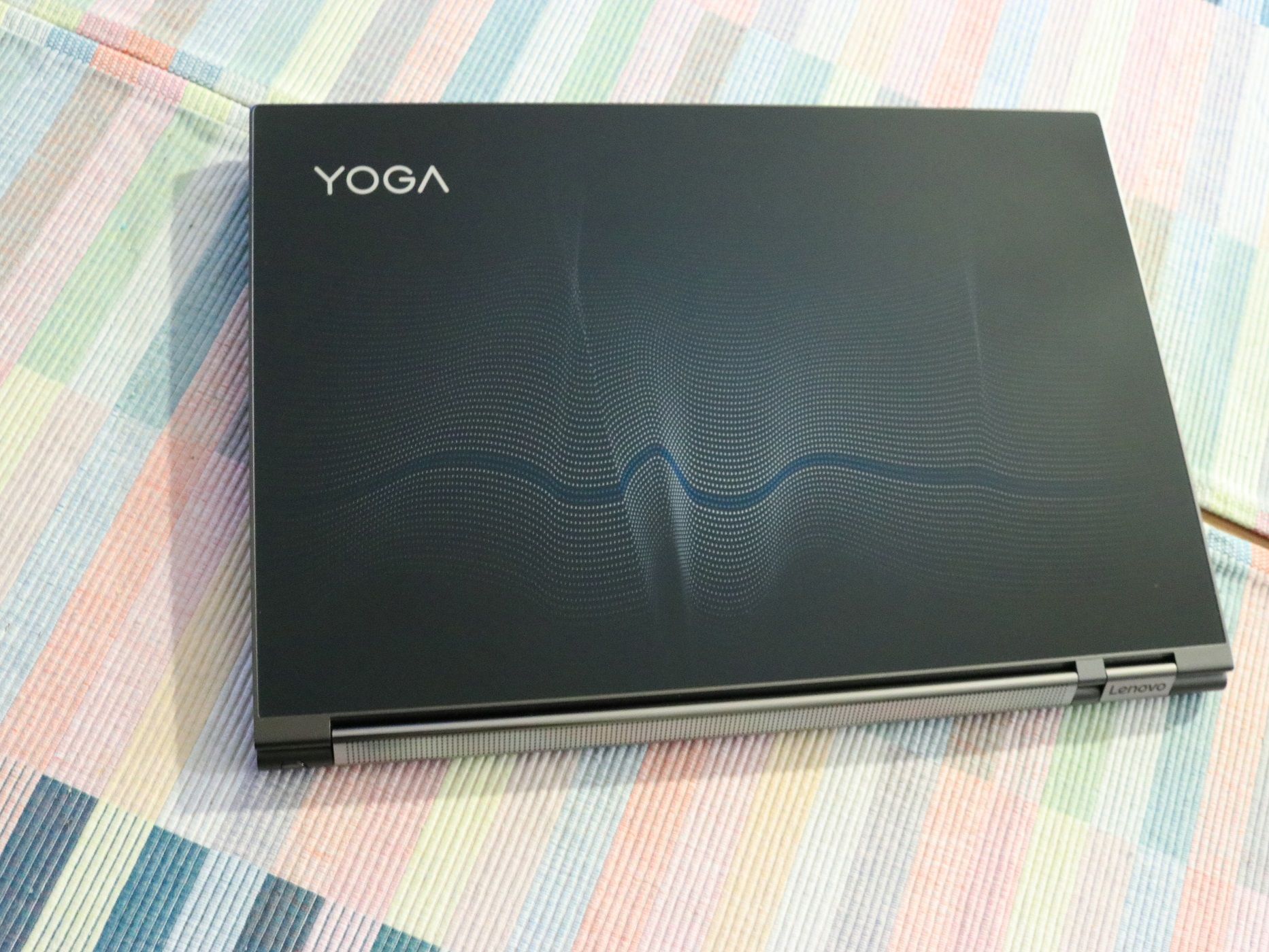 Lenovo Yoga C930 Glass – piękno, moc i pióro 2