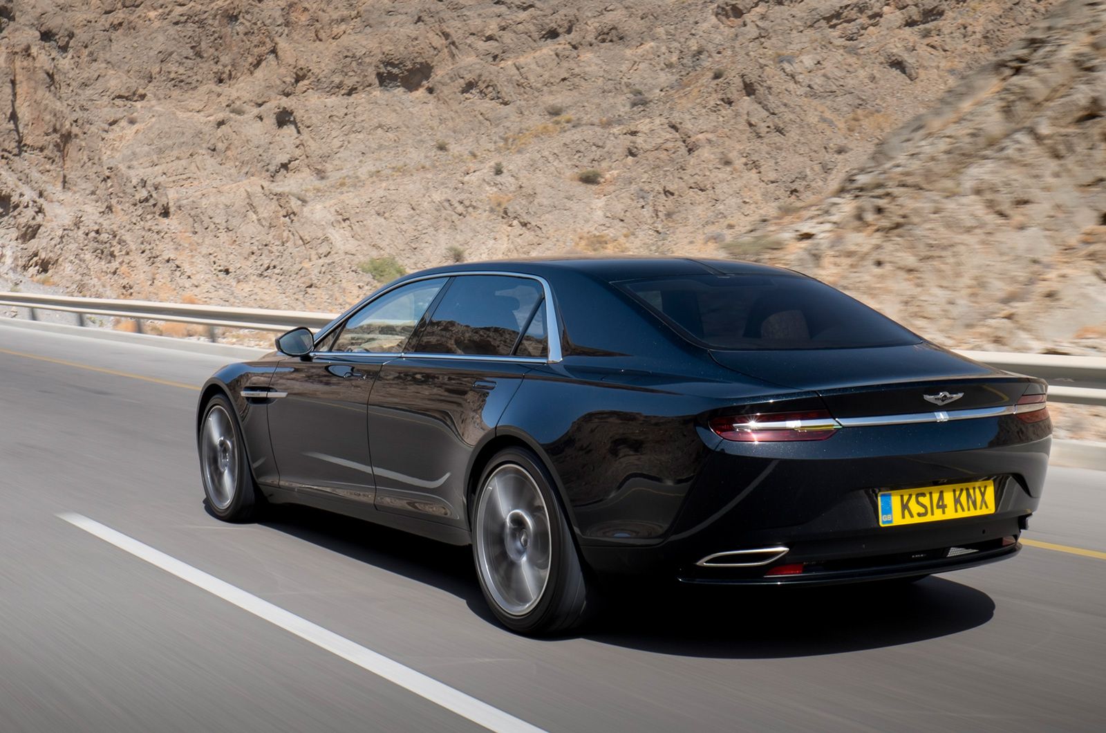 Aston Martin Lagonda: zobacz go na nowych zdjęciach! 37