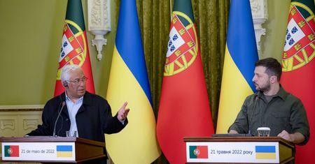 Miliony ton zboża czekają w ukraińskich portach. Zełenski apeluje o broń, która rozwiąże ten problem
