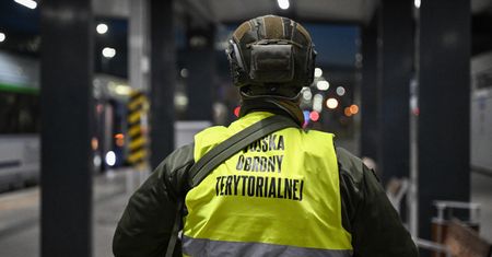 Kolej bezpieczna na święta? Ekspert uspokaja: akt dywersji wyrwał wszystkich z letargu