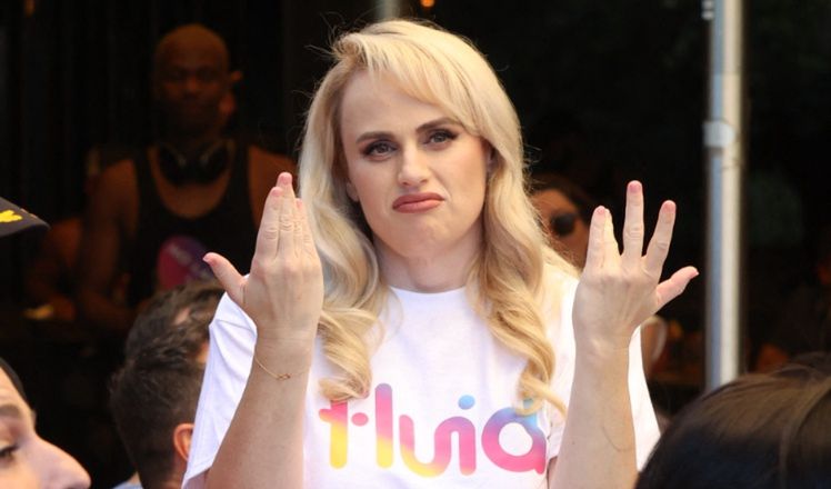 Który Windsor zaprosił Rebel Wilson na "podsycaną narkotykami orgię"? Oto linia sukcesji