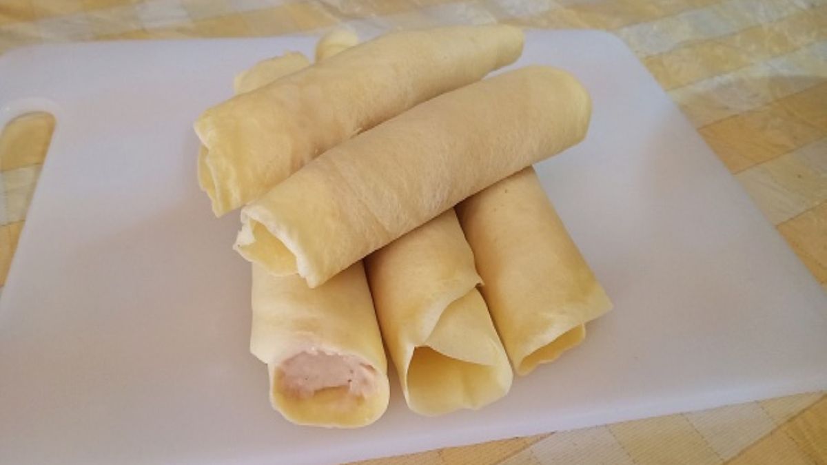 Naleśniki po hawajsku to idealna propozycja na wakacyjne śniadanie 