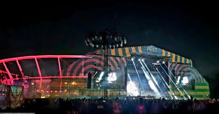 Jest szansa odzyskać pieniądze za bilety i karnety na odwołany Fest Festival. Podpowiadamy, jak to zrobić