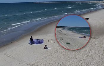 Była 12:23. Widok na plażę w Kołobrzegu