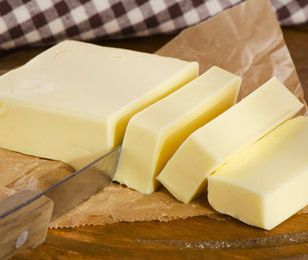 W Europie brakuje masła. Ceny skoczyły o 30 proc., a będzie jeszcze drożej