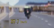 Motocyklista pomylił A2 z torem wyścigowym. Pędził 251 km/h bez prawa jazdy