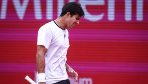 Mało chwalebny wyczyn byłego mistrza. Historyczne zwycięstwo Czecha