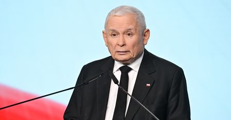 PiS gasi kolejne pożary. "Nie pamiętam takiego ciosu"