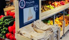 Carrefour: wielorazowe bawełniane worki zamiast plastikowych zrywek