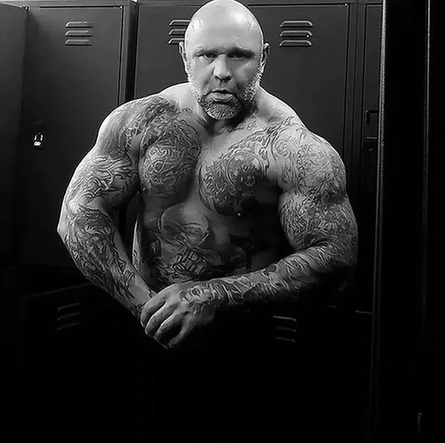 Artur "Waluś" Walczak