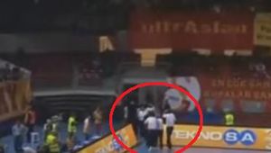 Skandal! "Kibice" Galatasaray zaatakowali siatkarki i sędziów (wideo)