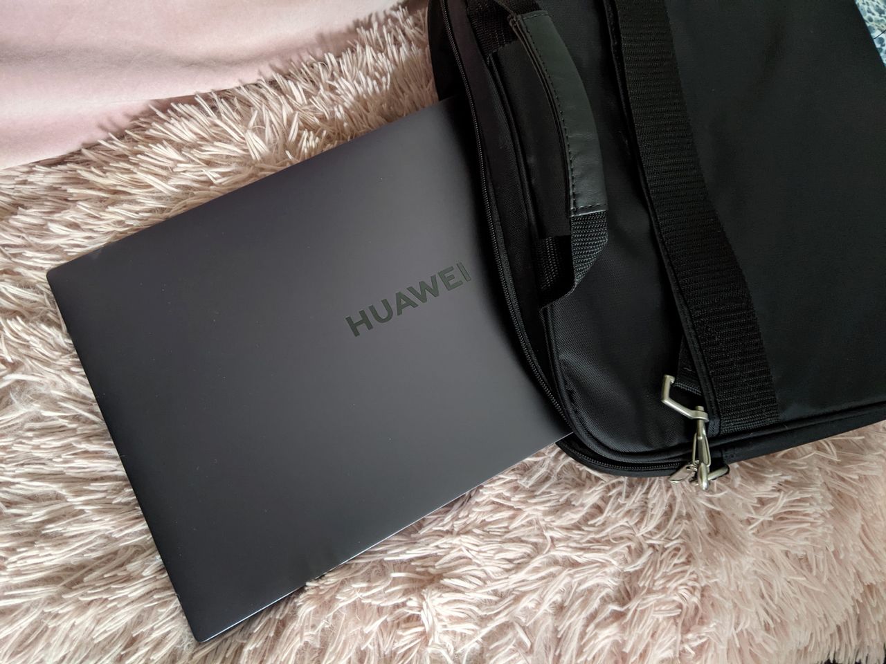 Testujemy Huawei MateBook D16 - dobrze wyceniony, uniwersalny notebook z 16-calowym ekranem