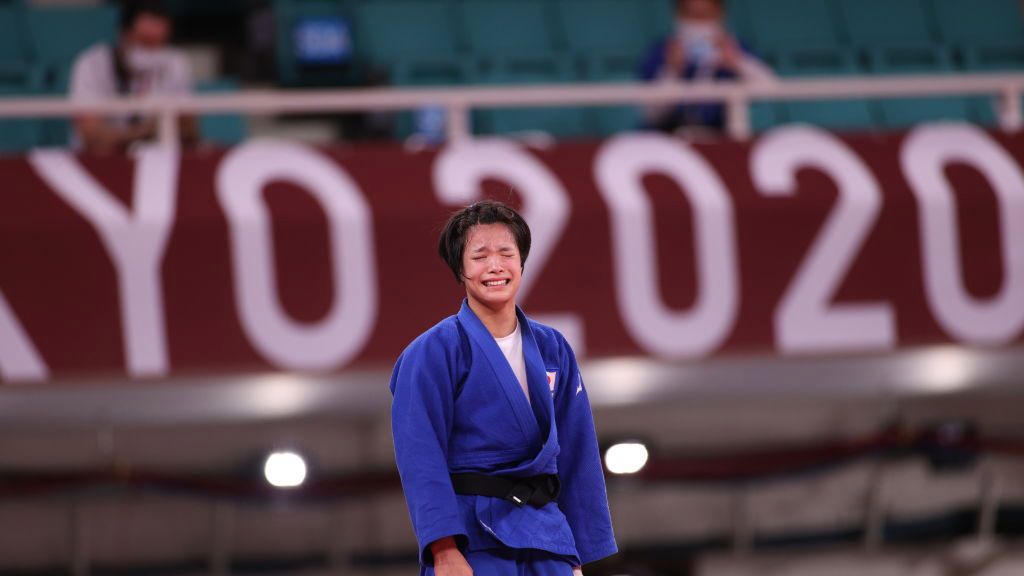 Zdjęcie okładkowe artykułu: Getty Images / Leon Neal / Na zdjęciu: Uta Abe po zdobyciu złota olimpijskiego