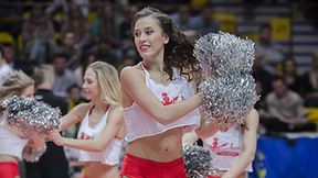 Cheerleaders Flex Sopot podczas meczu Ligi Mistrzów (galeria)