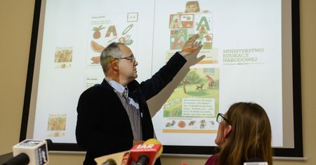 Wydawcy książek oskarżają rząd o plagiat
