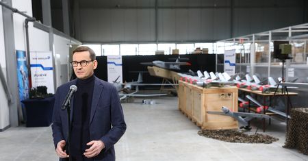 Morawiecki: Dostosuję się do reguł demokracji. Nie skomentuję słów Macrona