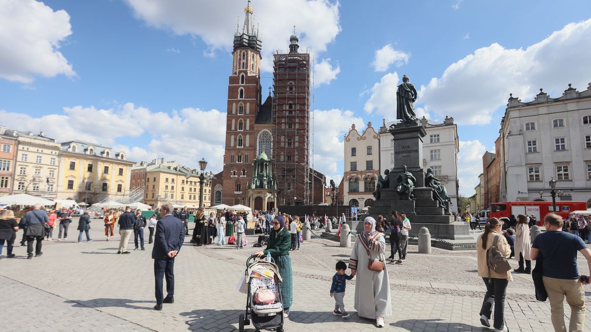 Arabscy turyści w Krakowie. Widać ich na każdym kroku