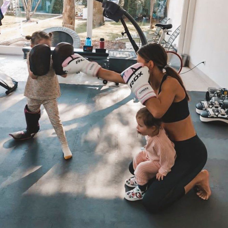 Anna Lewandowska z córkami