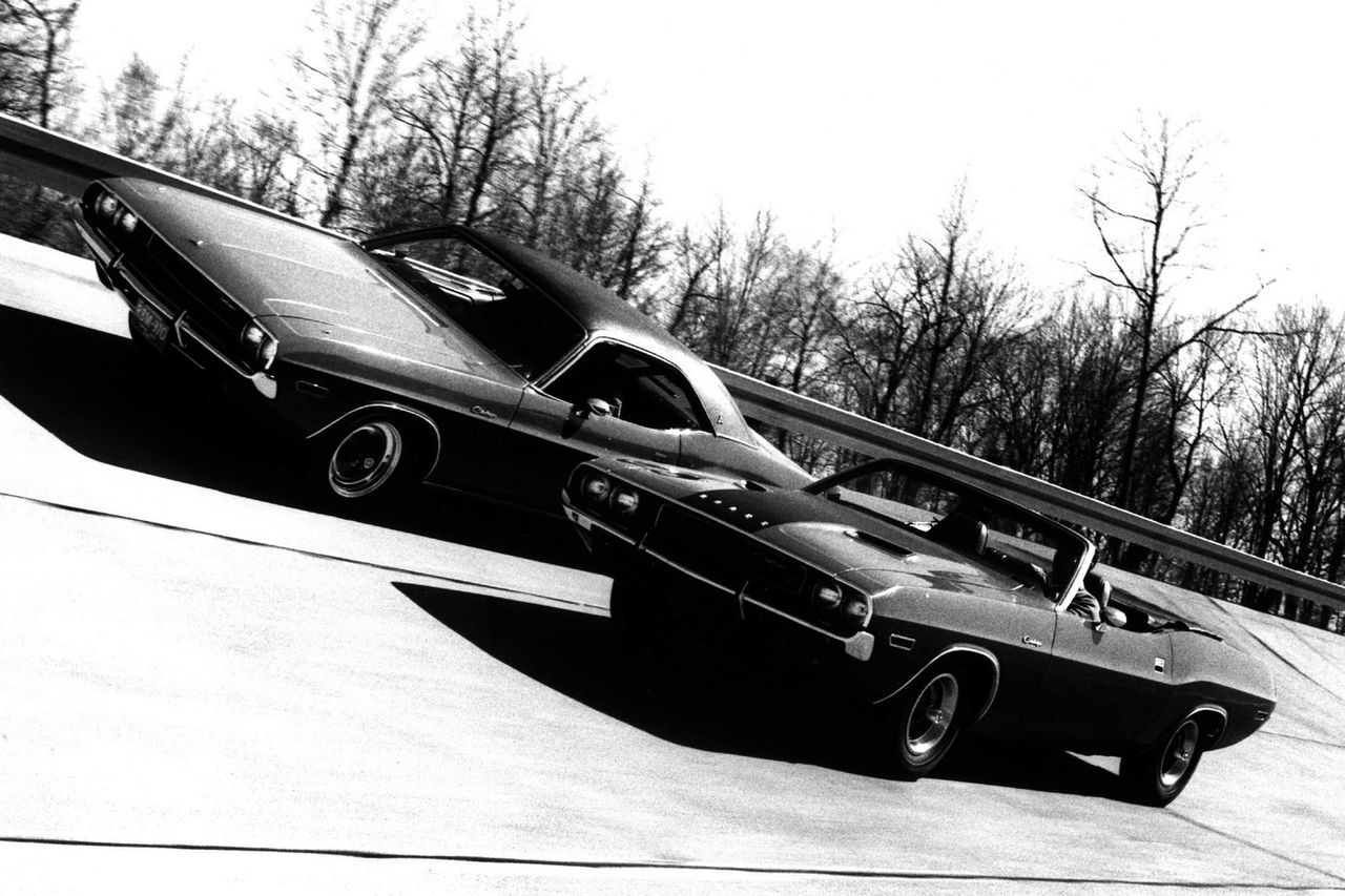 1970 Dodge Challenger Convertible & Hardtop (fot. 4.bp.blogspot.com)
