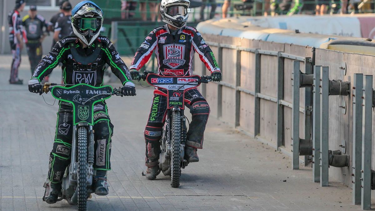WP SportoweFakty / Arkadiusz Siwek / Na zdjęciu: Grzegorz Walasek (w kasku białym)