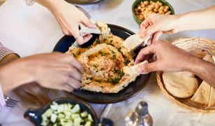 Jak zrobić hummus - przepis na pyszną pastę z ciecierzycy