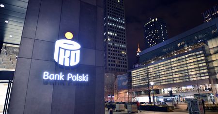 PKO BP z ważną informacją dla powodzian. Oferuje zawieszenie rat. Co z innymi bankami?