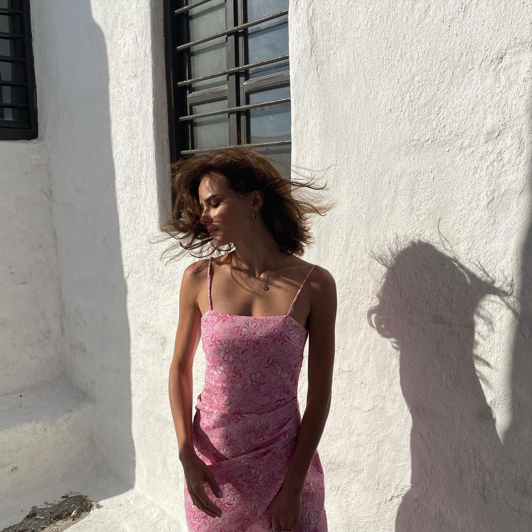 Natalia Szroeder w sukience marki Zara