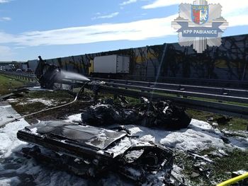 Jadwinin: Na drodze S8 22-letni kierowca zginął w płonącym samochodzie