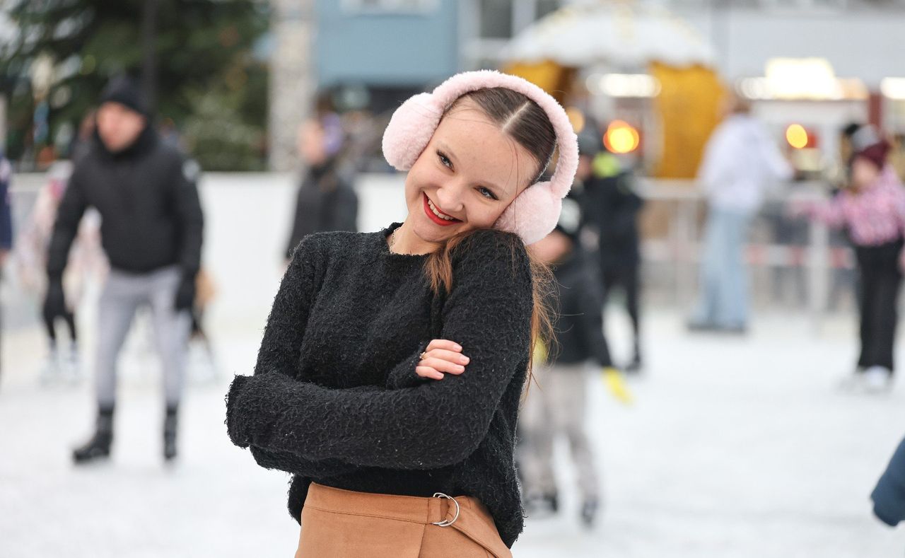 Gorzów Wlkp.: Takiej atrakcji jeszcze tu nie było. Lodowisko na Starym Rynku to zimowy hit