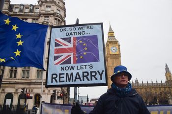 Cofnięcie Brexitu? Zysk gospodarczy, ale politycznie jest mało realne