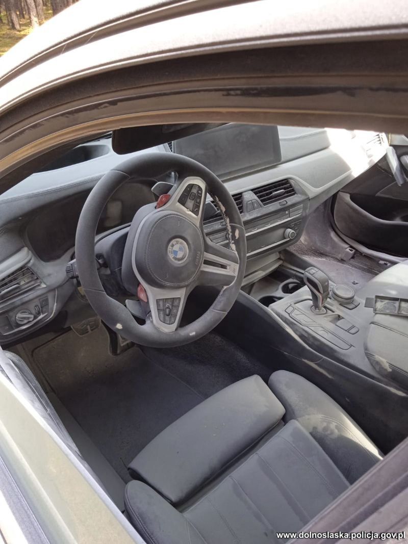 BMW z wypożyczalni za niemal 1 mln zł. Częściowo na Dolnym Śląsku