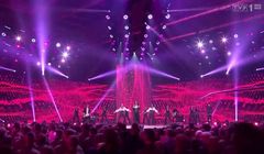 Koncert "Murem za polskim mundurem" oglądało ponad 3 mln widzów. "Poziom ulicy, taniego folkloru i remizy strażackiej"