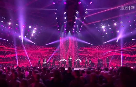 Koncert "Murem za polskim mundurem" oglądało ponad 3 mln widzów. "Poziom ulicy, taniego folkloru i remizy strażackiej"