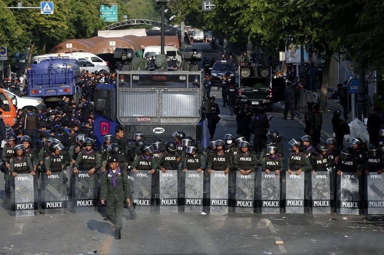Protesty w Tajlandii. Kolejny dzień starć policji z demonstrantami w Bangkoku