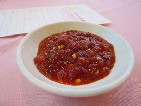 Czerwony sos paprykowy chili (do kupienia gotowy do spożycia)