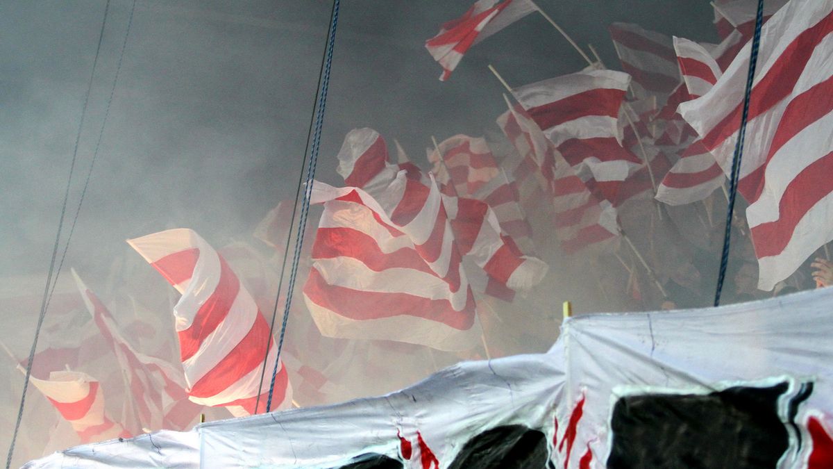 Zdjęcie okładkowe artykułu: WP SportoweFakty / Krzysztof Porębski / Kibice Cracovii podczas meczu ligowego