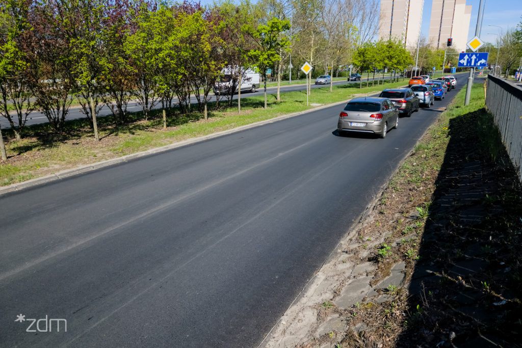 Ulica Chartowo w Poznaniu już bez utrudnień. Zakończono remont nawierzchni wschodniej jezdni