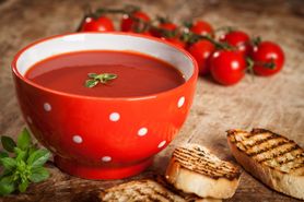 Zupa pomidorowa o niskiej zawartości sodu z dodatkiem wody