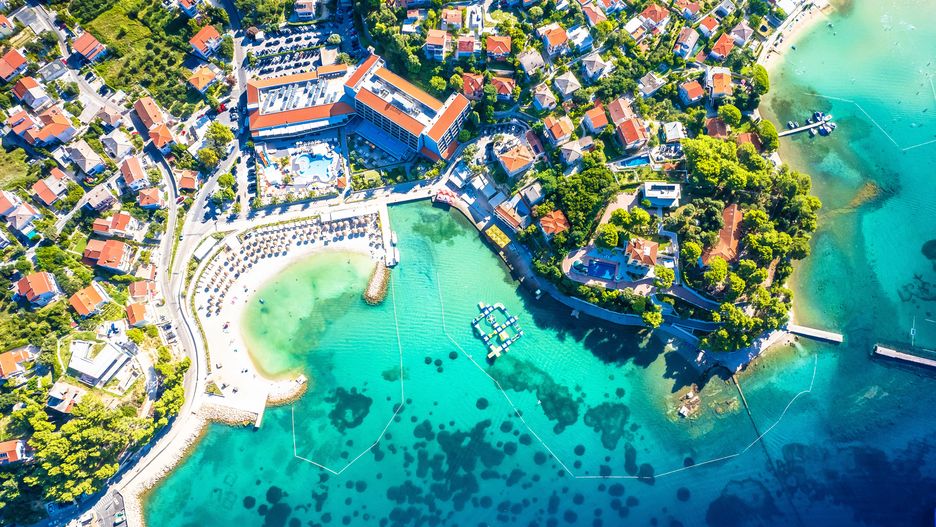 Widok na wybrzeże Adriatyku (zdjęcie ilustracyjne) 