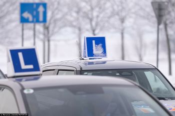 Nowy test na prawo jazdy po cichu. Kursanci zaskoczeni zmianami