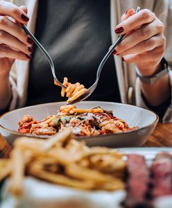 Migała się od pracy. Nagrali ją. Teraz urząd zapłaci 15 tys. euro