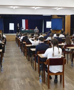 Egzamin ósmoklasisty. Kiedy egzamin? Jakie zasady? Czy trzeba nosić maseczkę?